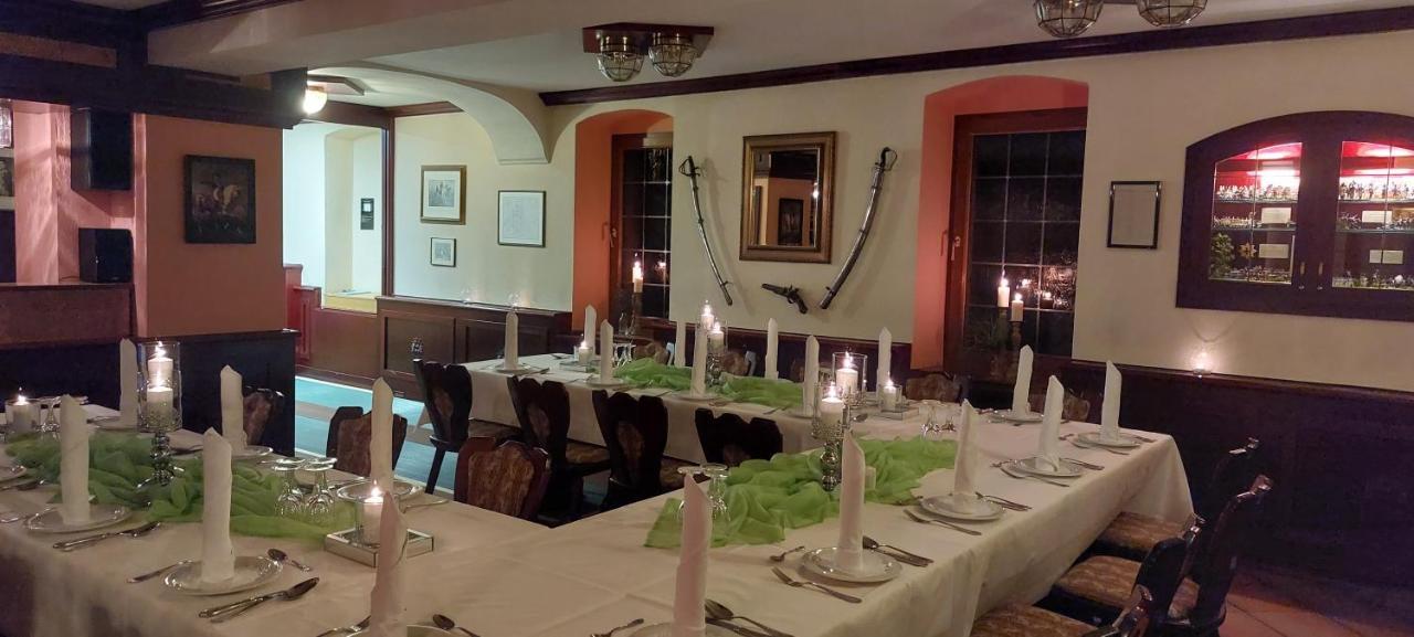 Hotel Weisse Taube Döbeln Kültér fotó